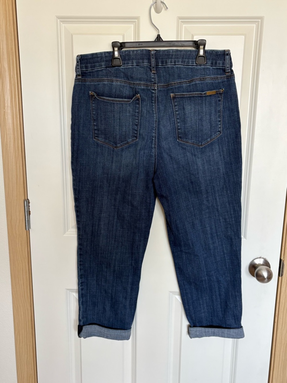 Chico's the So Slimming Girlfriend Crop Roll-Cuff Jeans - Picture 3 of 9